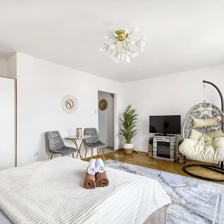 Dekart Centrum Apartman Varsó