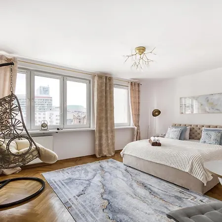 Dekart Centrum Varşova